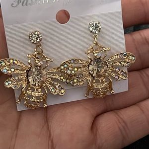 Fashion Bee Earrings New